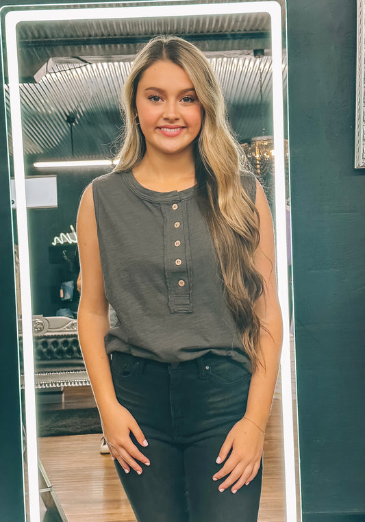 Social Hour Button Up Top In Charcoal