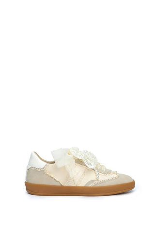 Pearl Dixie Sneaker